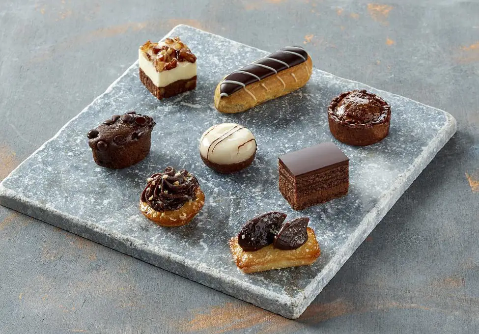 Petits fours variados
