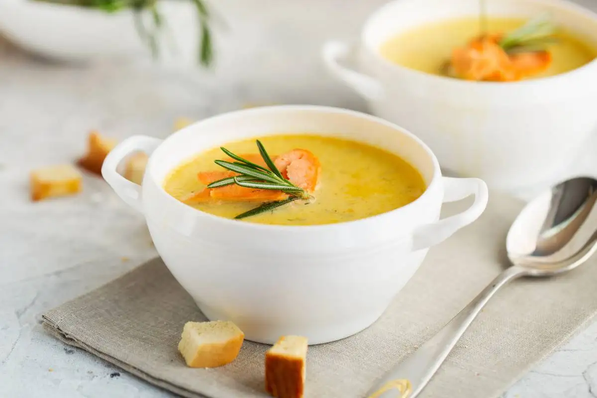sopa fría de pescado